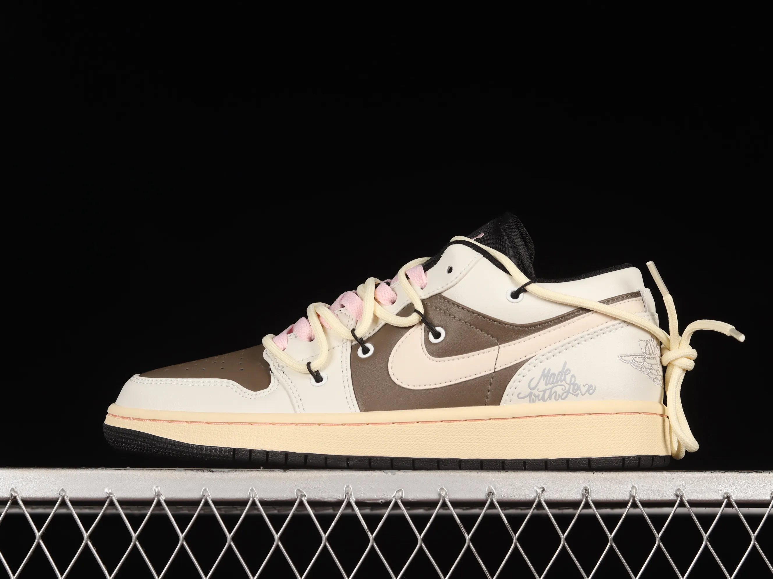 All categories Air Jordan Jordan series basketball shoes Air Jordan 1 Low Z version Air Jordan 1 Low AJ1 Joe 1 customized version strap deconstruction sports culture basketball shoes 553558-062